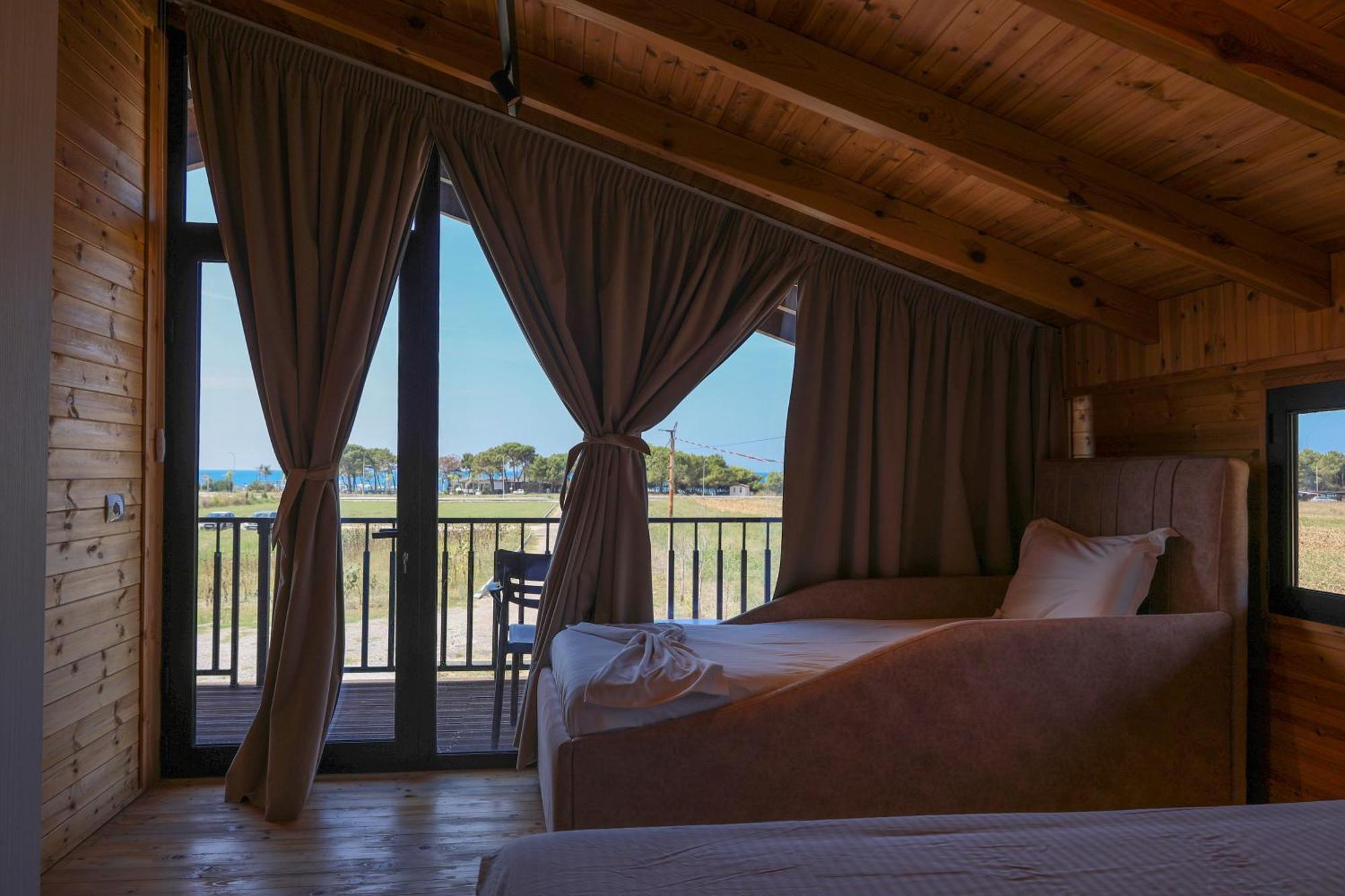 Posh Villa 2 Кавая Екстер'єр фото